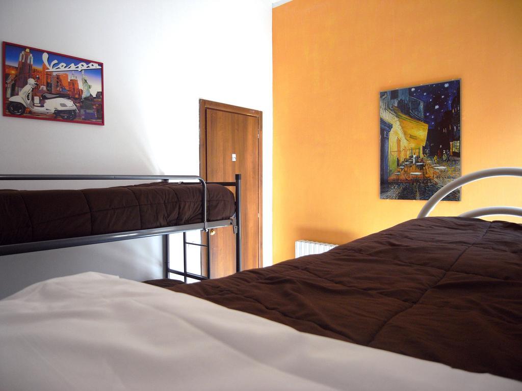 Hostel California Milan Luaran gambar
