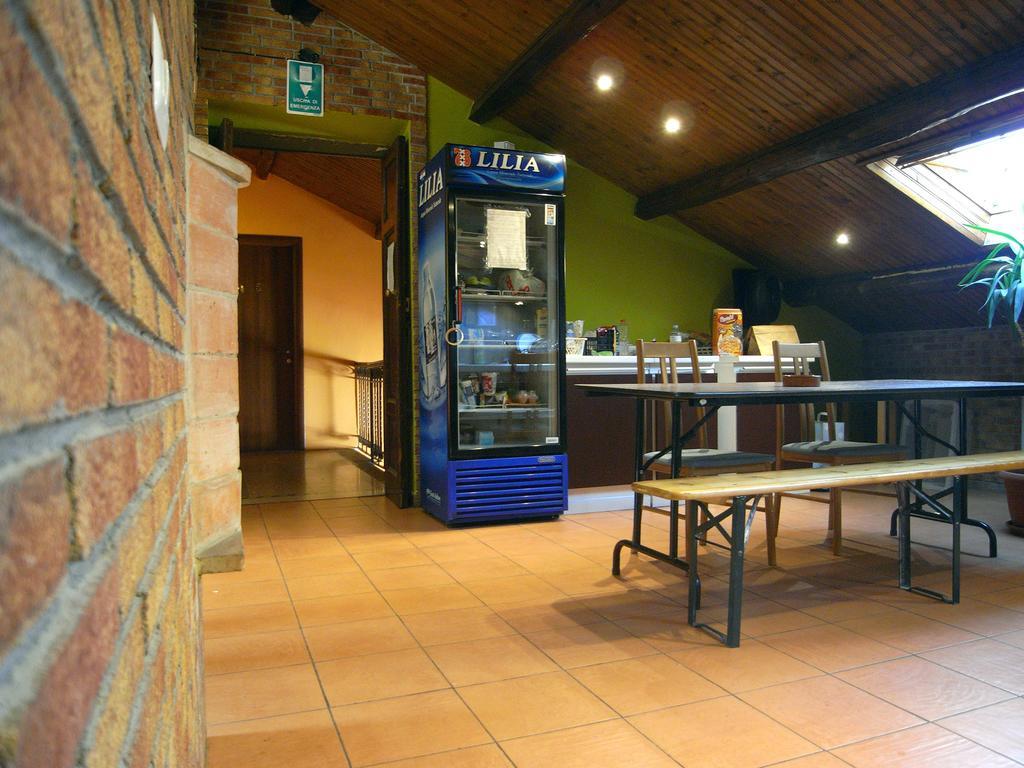 Hostel California Milan Luaran gambar