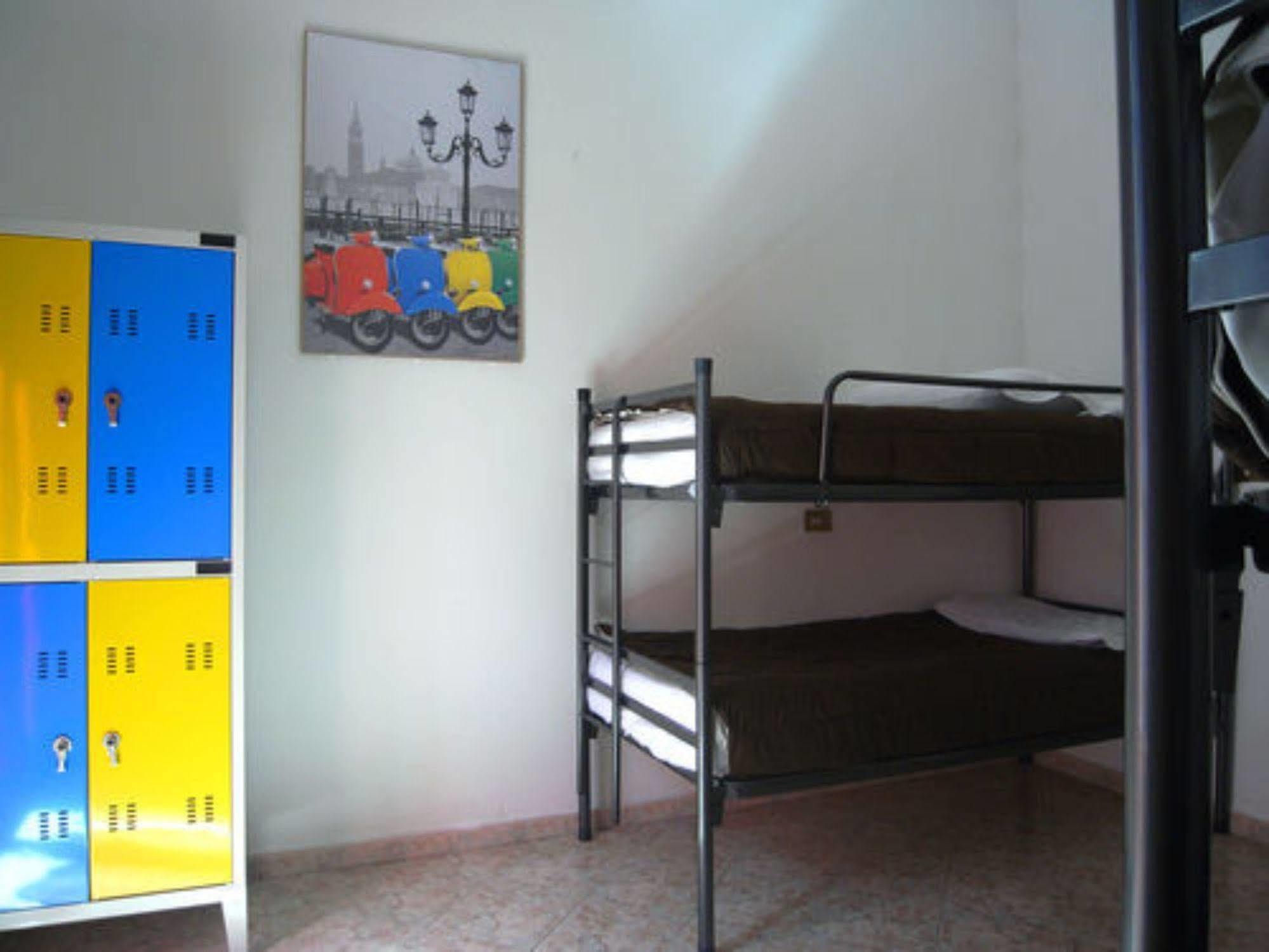 Hostel California Milan Luaran gambar