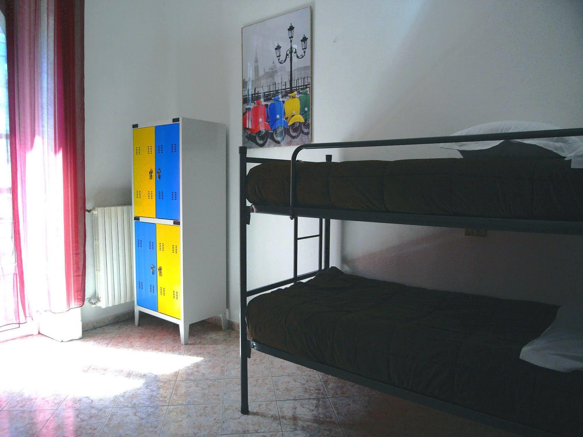 Hostel California Milan Luaran gambar